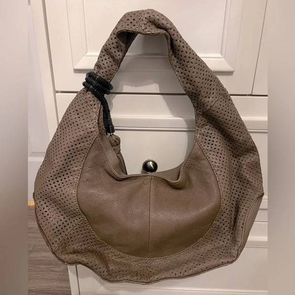 BCBG MAXAZRIA Faux Leather Grey Beige Shoulder Hobo Bag With Suede Fringe - Picture 4 of 5